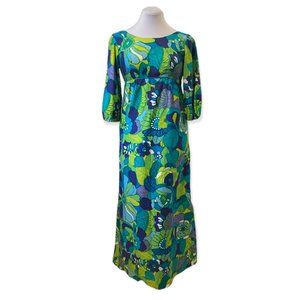 THE WHITE LOTUS: 1960s-70s Keone Sportswear Flowered Maxi Dress